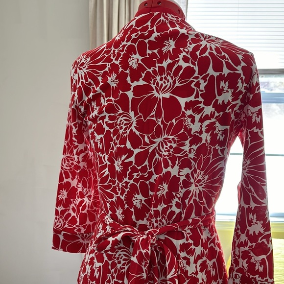 Diane von Furstenberg wrap dress - Picture 3 of 9